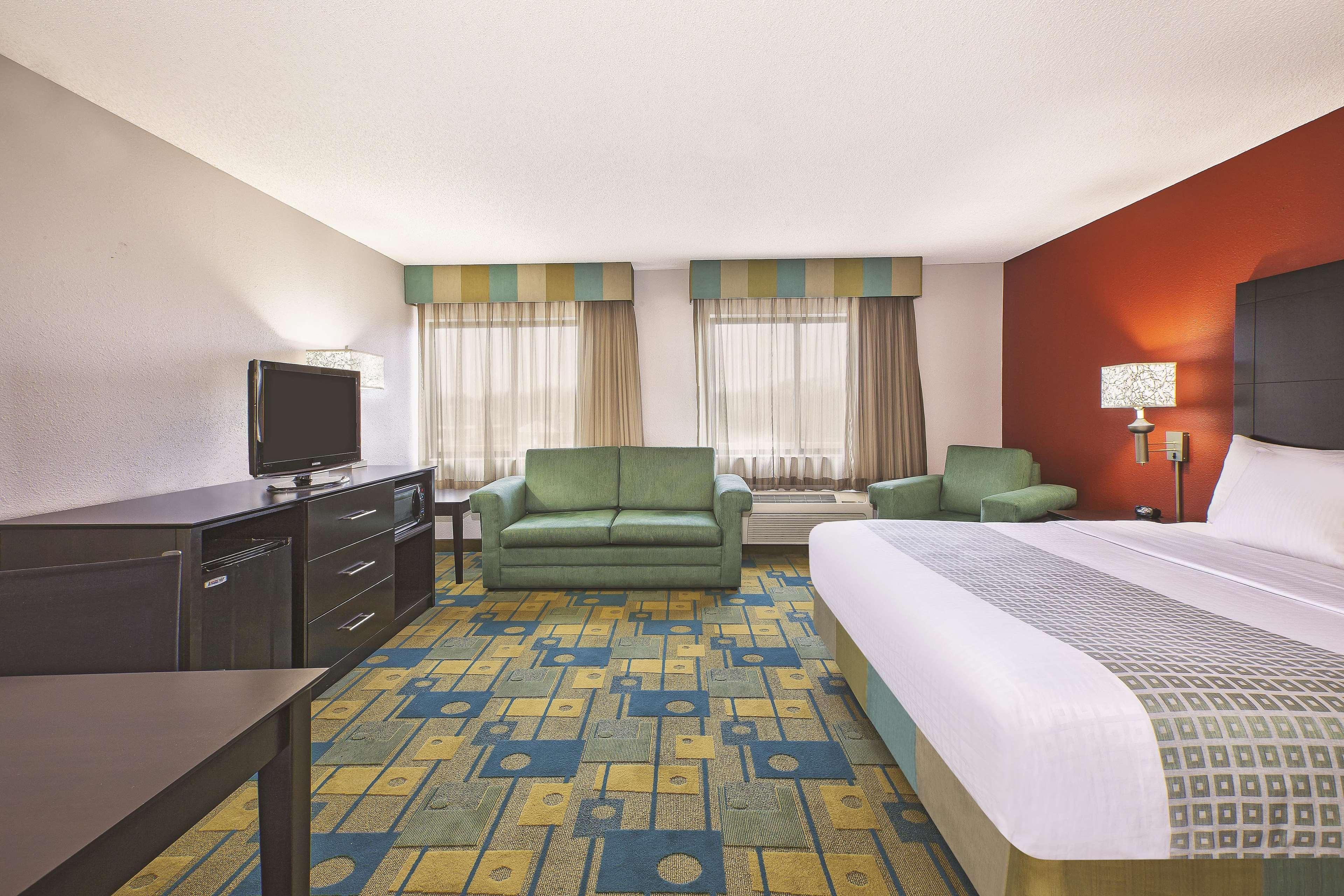 La Quinta Inn by Wyndham Toledo Perrysburg Bagian luar foto